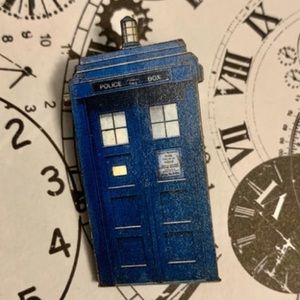 Police box blue brooch pin